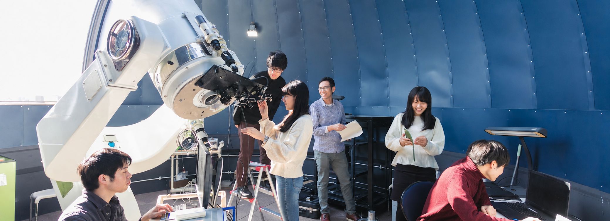 研究・観測活動の様子